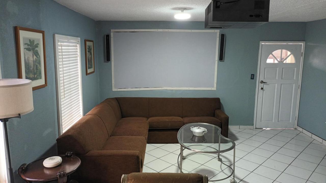 Presidential Suite Tijuana Bagian luar foto