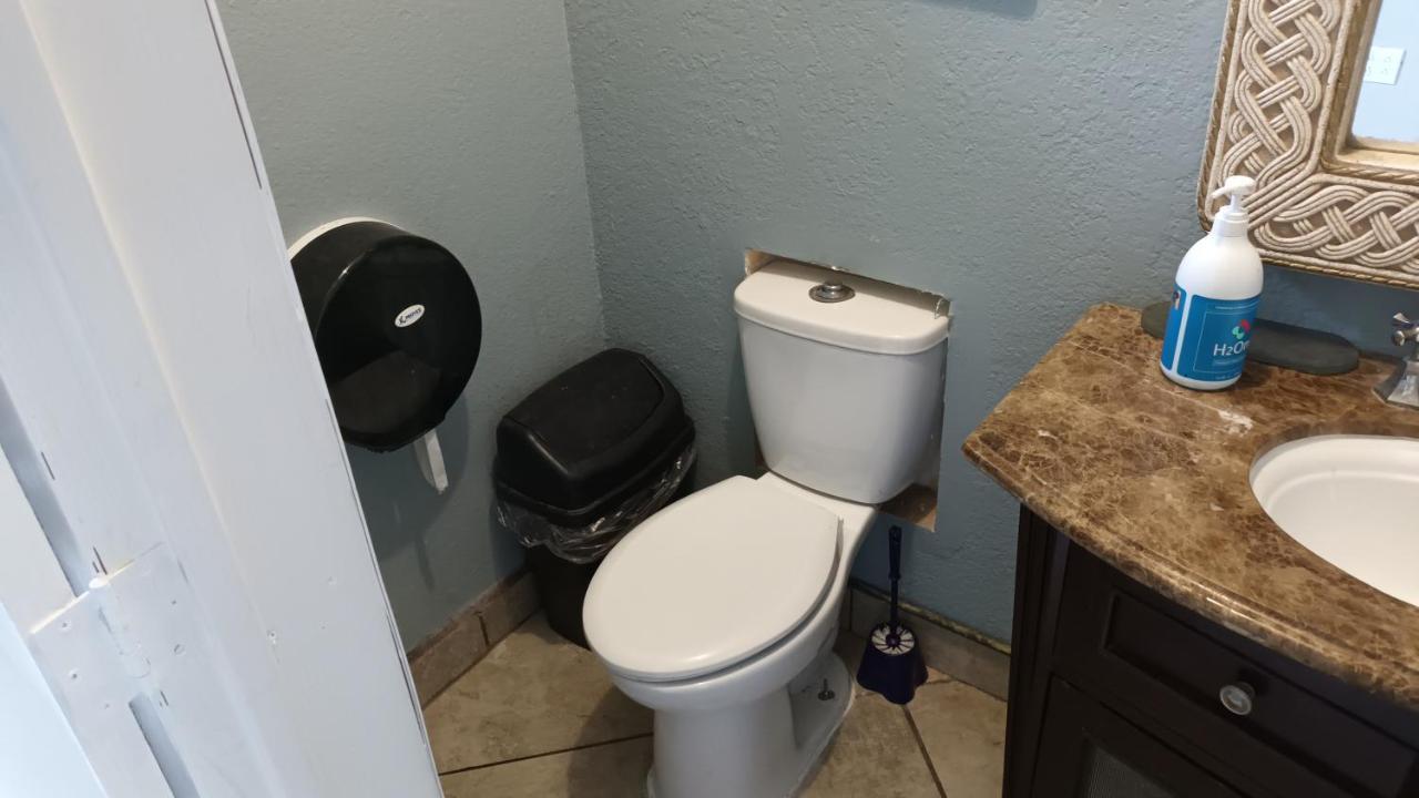 Presidential Suite Tijuana Bagian luar foto